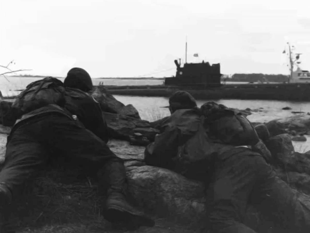 "Whiskey on the rocks": l "Whiskey on the rocks": l