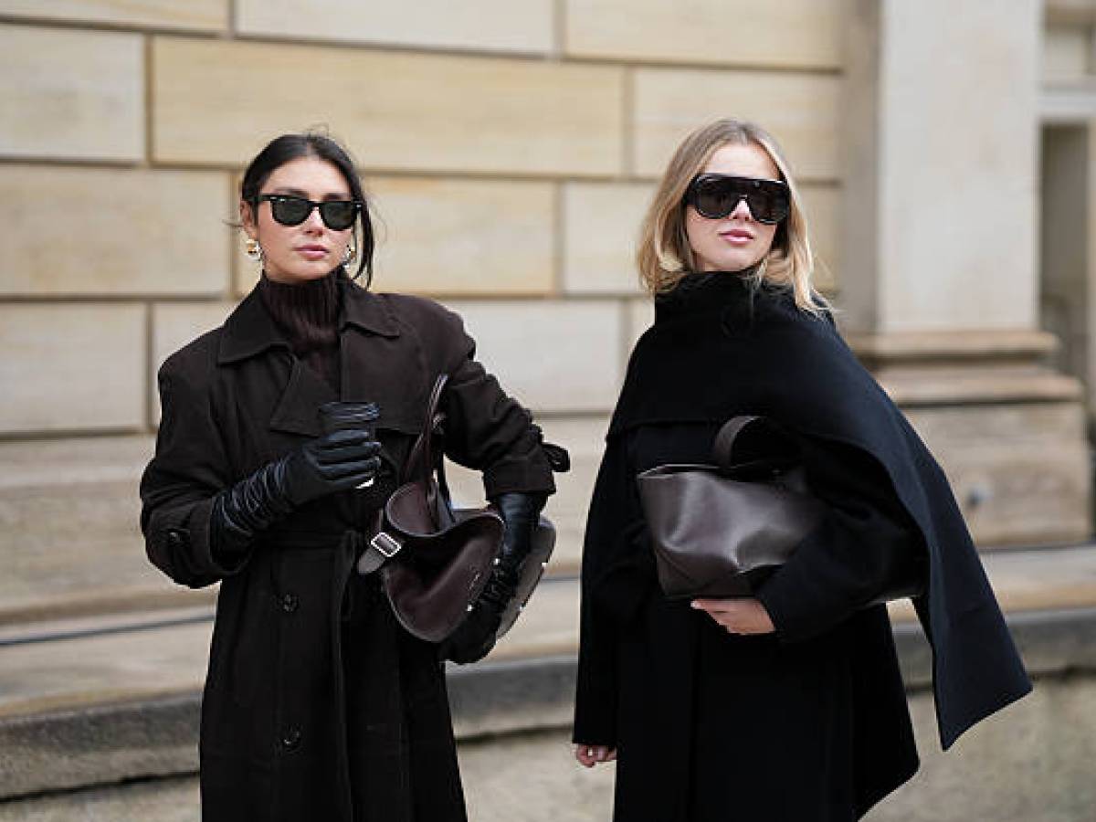 Scoaf coat, il cappotto con sciarpa incorporata. 5 look trendy da mattina a sera