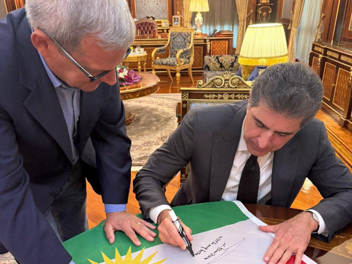 Incontro tra Biloslavo ed il presidente del Kurdistan in occasione della Frontline Academy con giovani aspiranti giornalisti di guerra