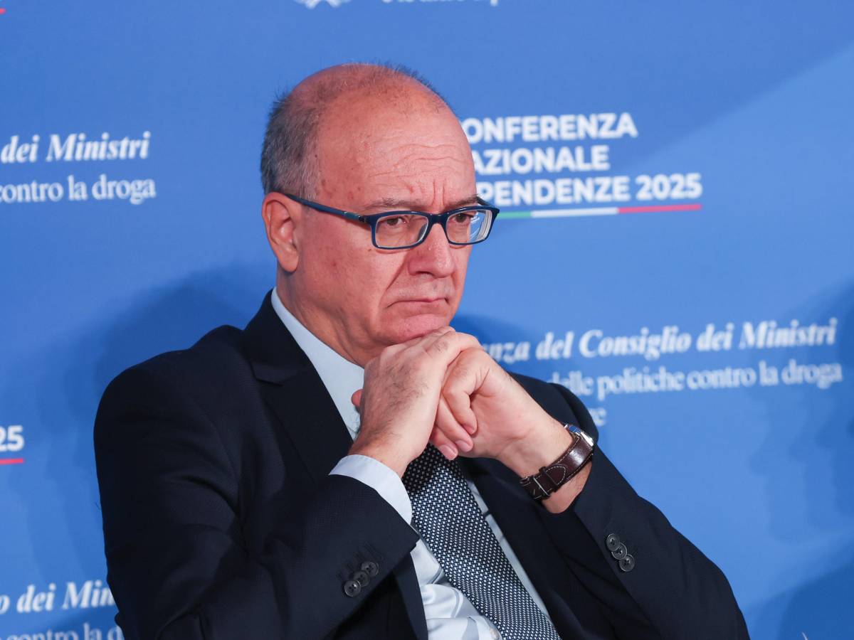 falsit224 sui femminicidi valditara difende il suo ddl e alla camera scoppia la bagarre