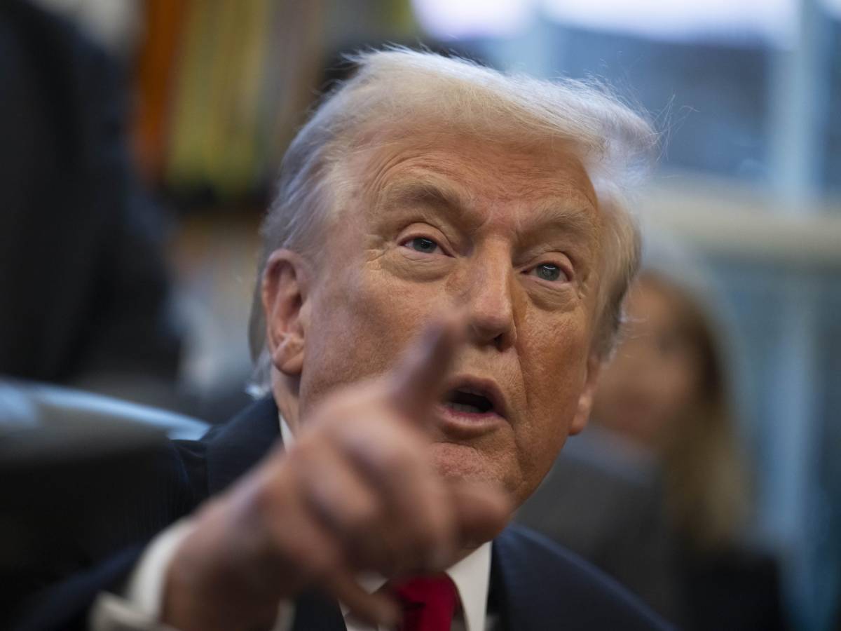 La Bbc nella bufera. Trump chiede i danni. "Causa da 1 miliardo se non rettificano"