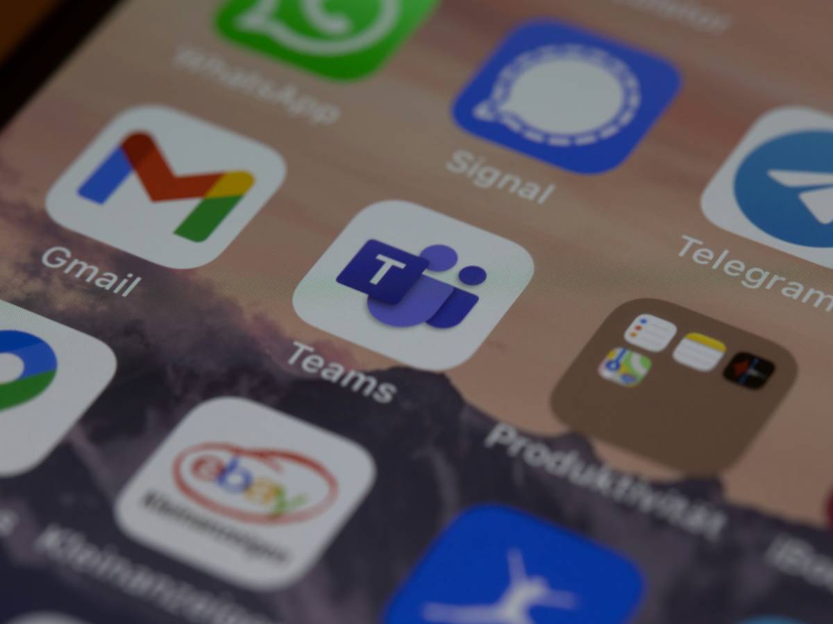 Microsoft Teams "spierà" i dipendenti: da dicembre segnalerà ai tuoi capi da dove lavori