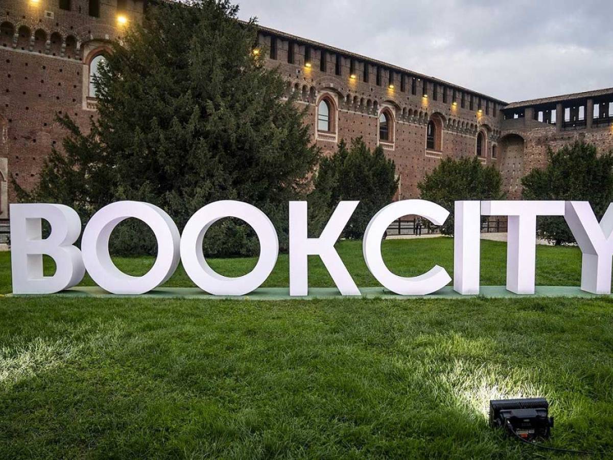 mistero arte e spy story paolo asti presenta aqua a bookcity milano