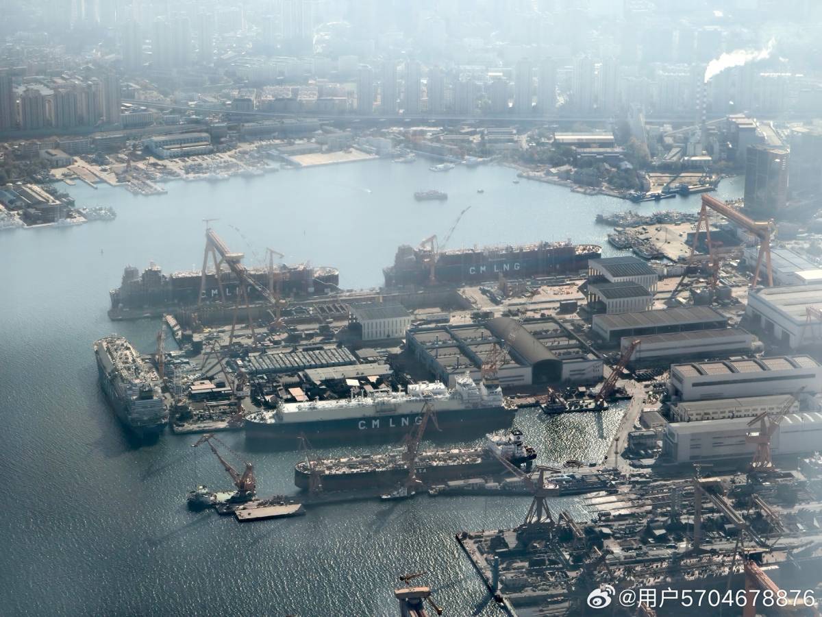 "La prossima portaerei cinese sarà nucleare": cosa svelano le immagini satellitari