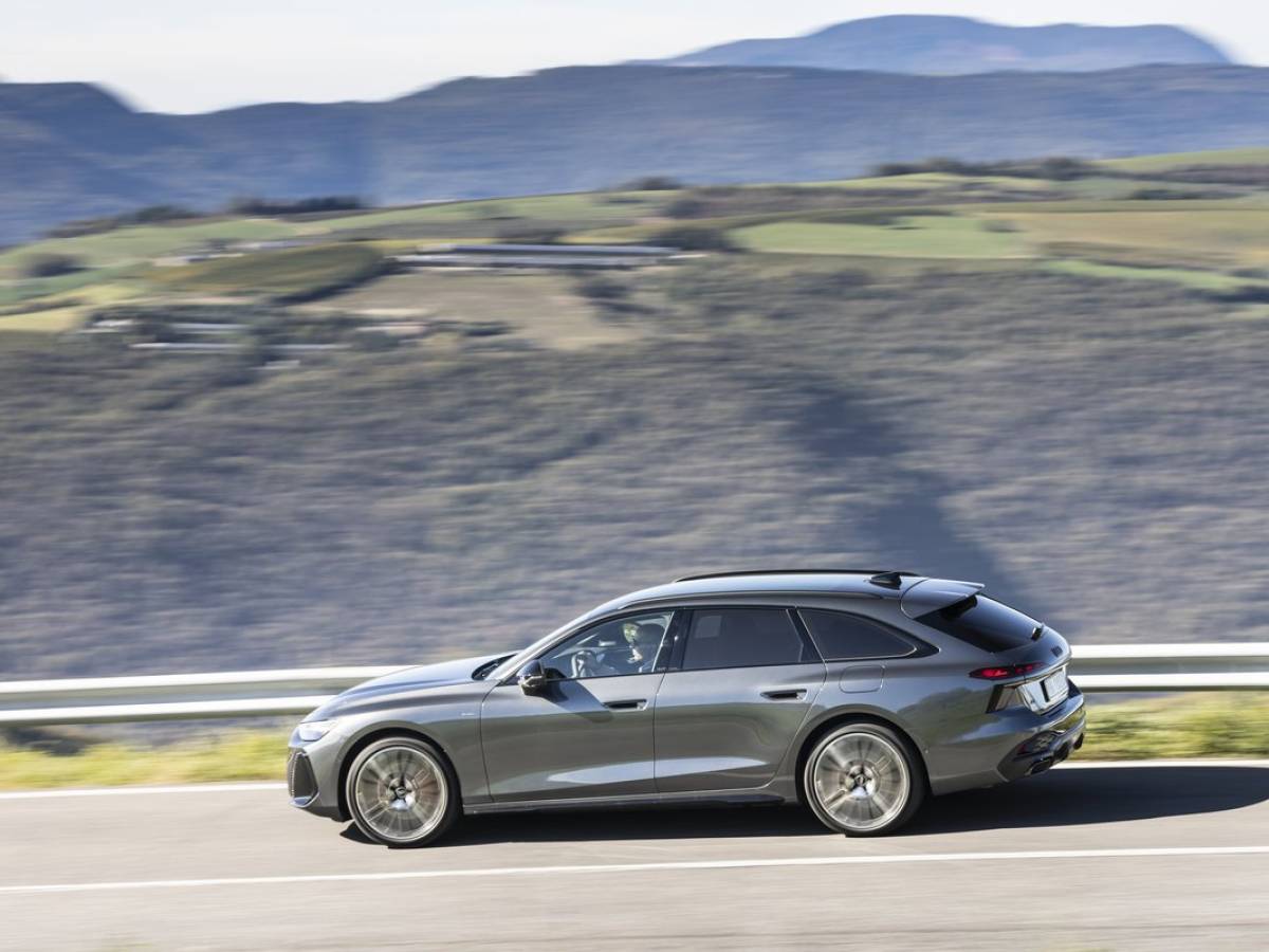 Audi A6 e-hybrid: guarda la gallery 15