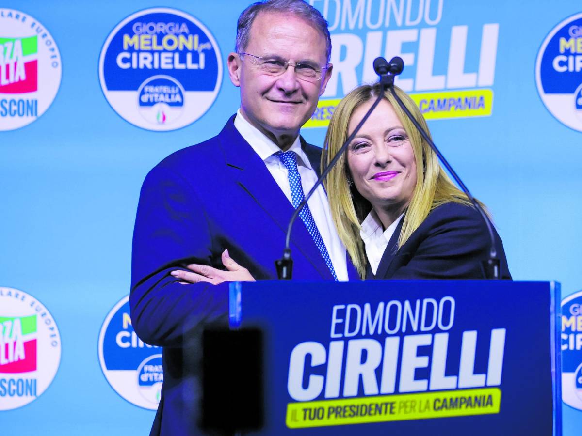 "Con noi niente patrimoniale. Fico e De Luca? Commedianti" "Con noi niente patrimoniale. Fico e De Luca? Commedianti"