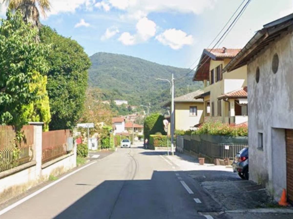 Uccide la moglie a coltellate in casa. Arrestato 80enne Uccide la moglie a coltellate in casa. Arrestato 80enne