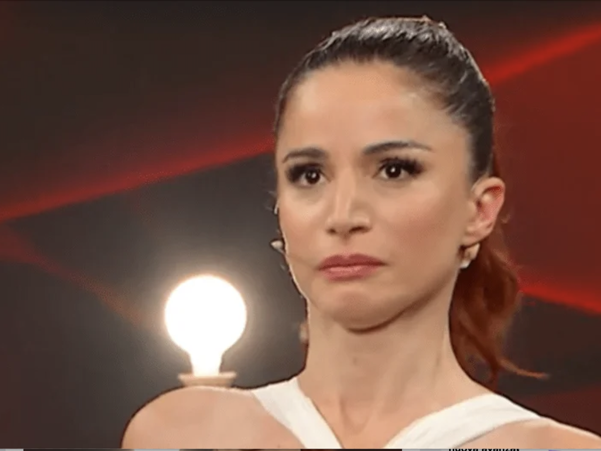 Andrea Delogu in lacrime per il fratello: "La mia vita è finita con quella telefonata" Andrea Delogu in lacrime per il fratello: "La mia vita è finita con quella telefonata"