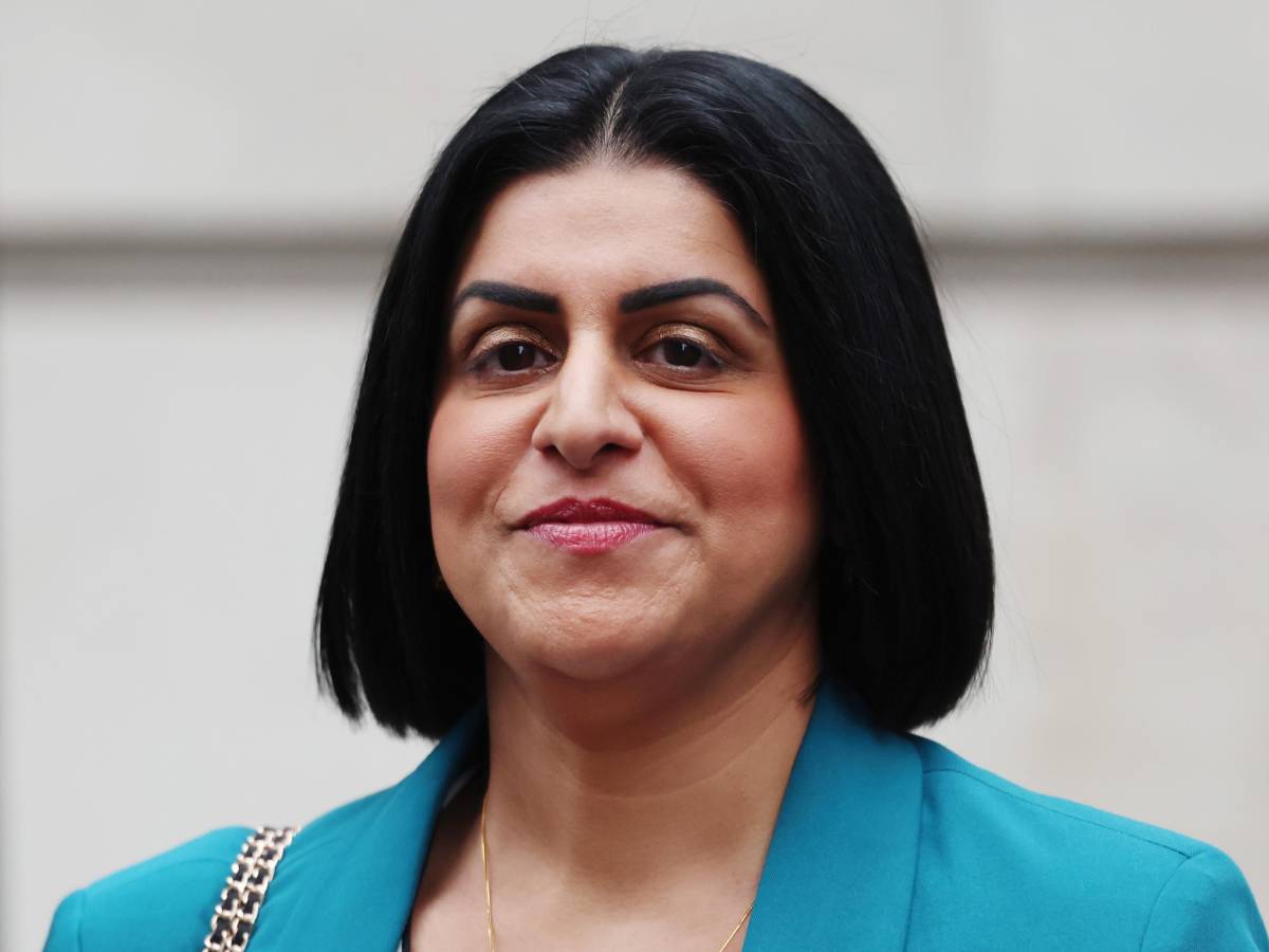 Londra dichiara guerra ai migranti: "Fanno a pezzi il Paese" Londra dichiara guerra ai migranti: "Fanno a pezzi il Paese"