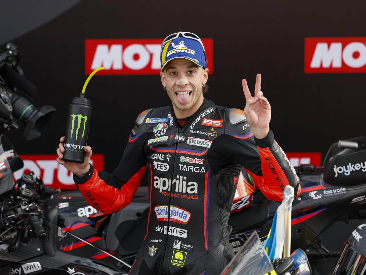 Aprilia e Bezzecchi ricominciano da 2 e lanciano la sfida a Ducati nel 2026