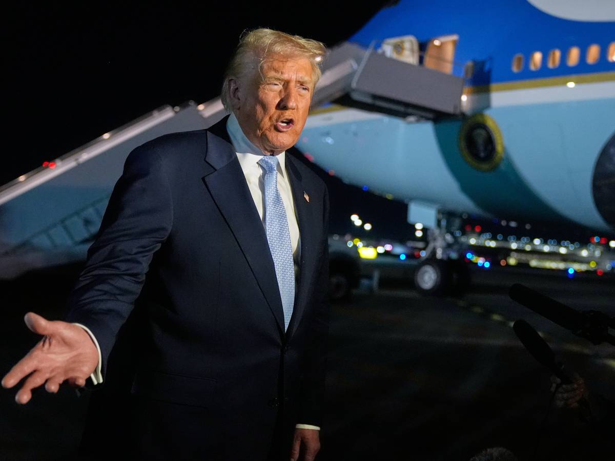 Trump (tradito dai suoi) apre su Epstein