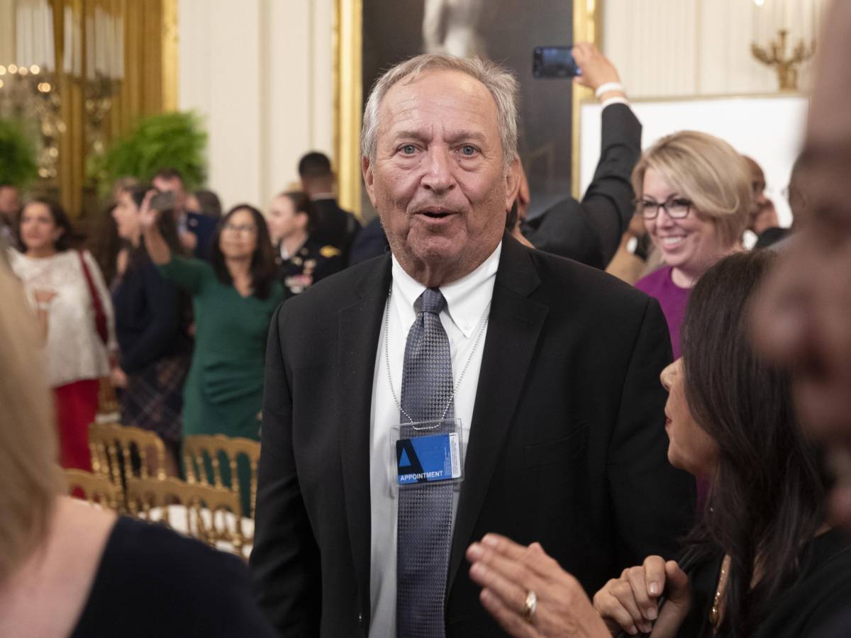 Caso Epstein, le e mail che inguaiano Summers (braccio destro di Clinton) Caso Epstein, le e mail che inguaiano Summers (braccio destro di Clinton)