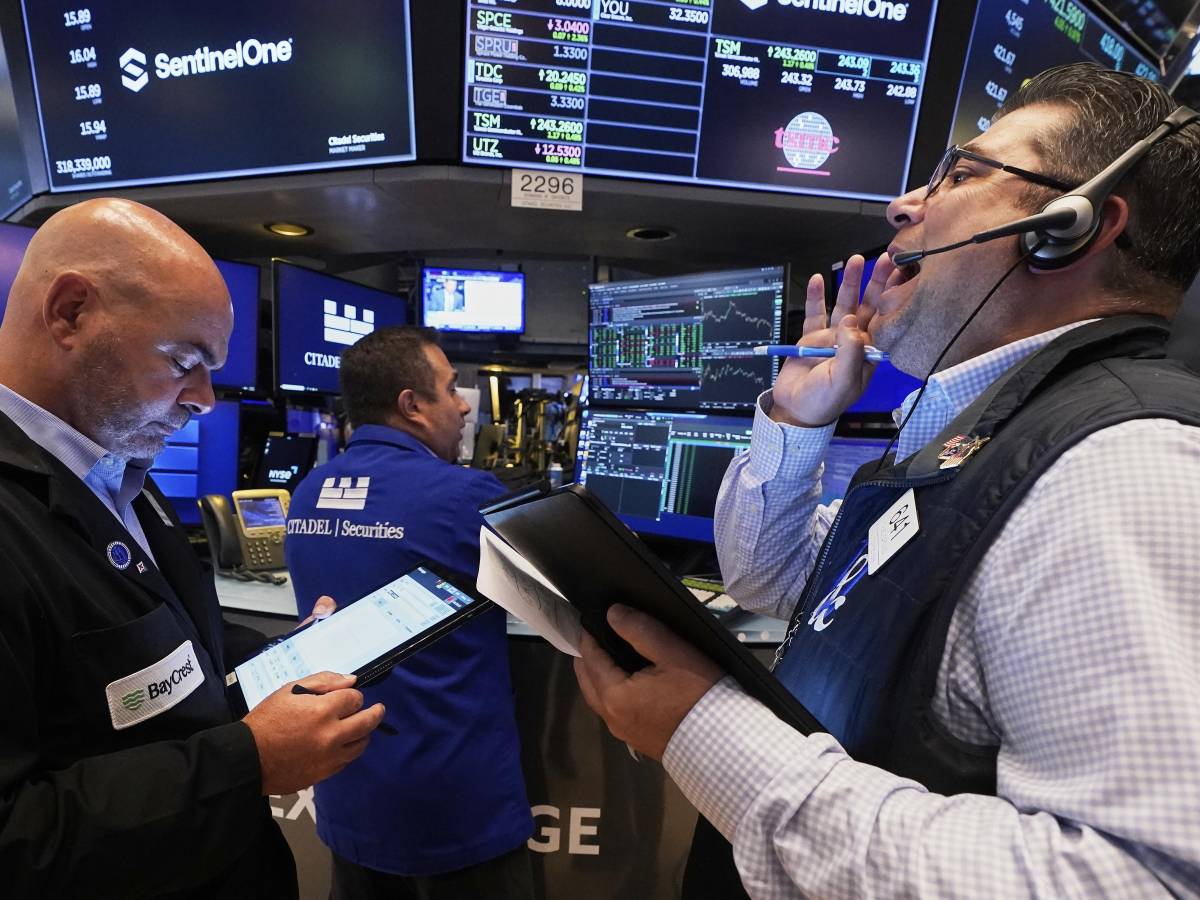 Le Borse vanno in picchiata. Pesa lo spettro bolla dell Le Borse vanno in picchiata. Pesa lo spettro bolla dell