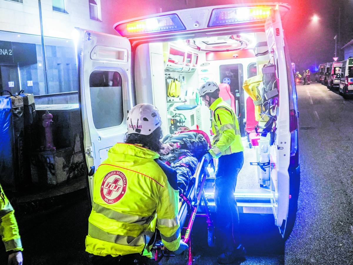 tir travolge operai lungo l a31 un morto da Ilgiornale.it tir travolge operai lungo l a31 un morto