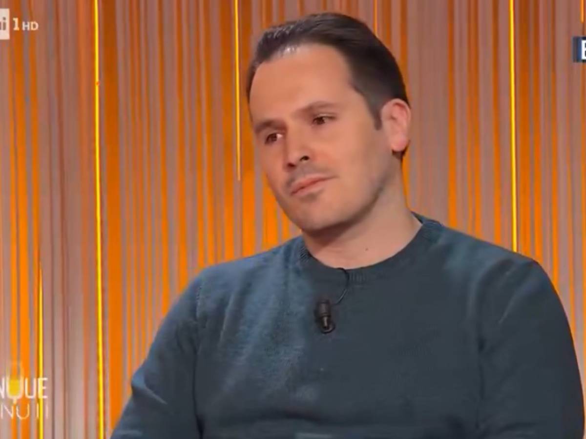 "Su di me accanimento. Ecco cosa significa il pizzino". La versione di Sempio in tv "Su di me accanimento. Ecco cosa significa il pizzino". La versione di Sempio in tv