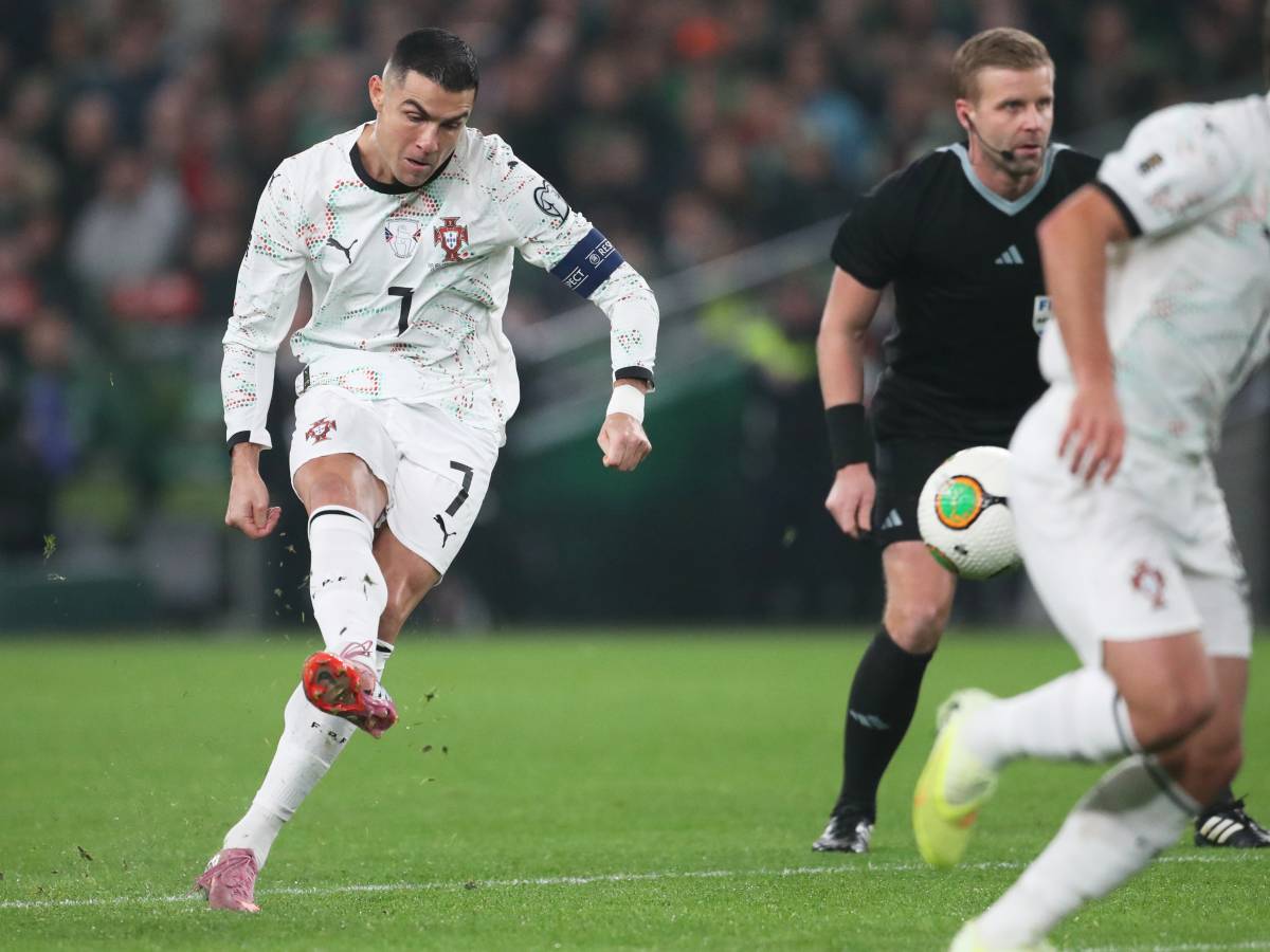 CR7 sparisce dal poster del Mondiale 2026: cosa è successo CR7 sparisce dal poster del Mondiale 2026: cosa è successo