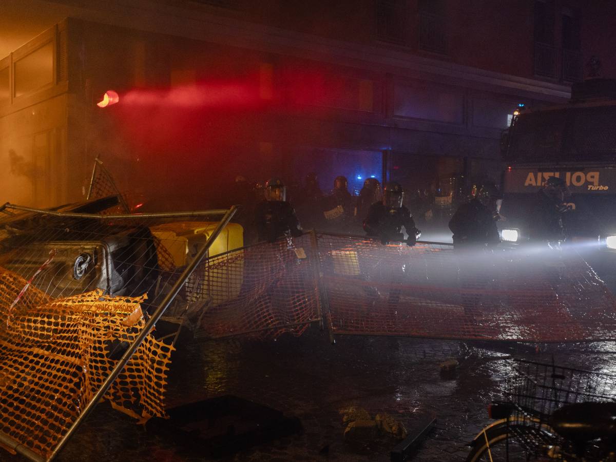 Scontri di Bologna: tutte le bugie di Lepore