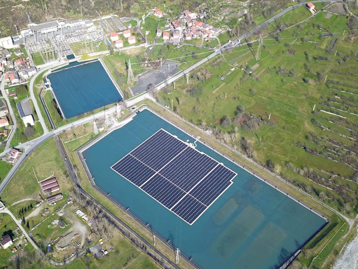 Idroelettrico di nuova generazione: acqua e sole insieme Idroelettrico di nuova generazione: acqua e sole insieme