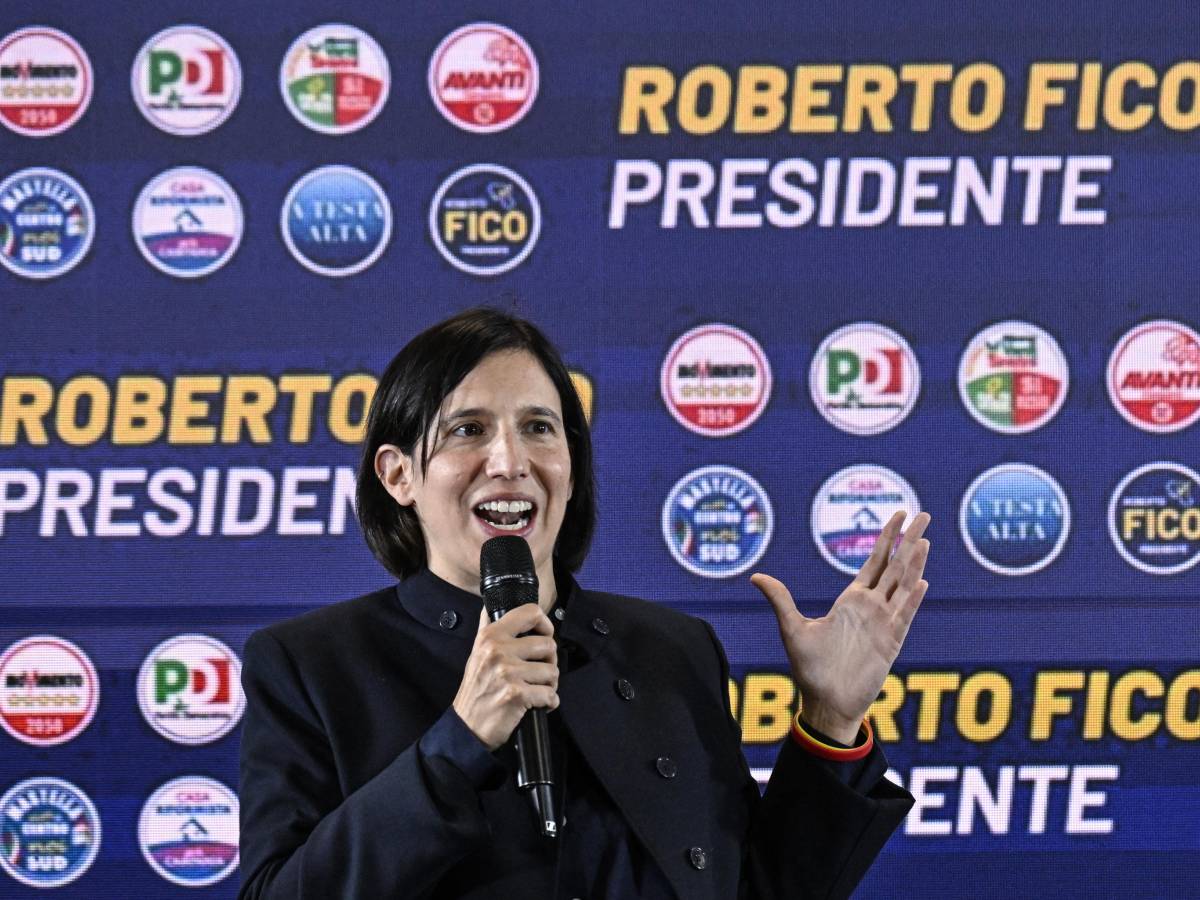Ma perché Schlein festeggia?, la fregatura di Fico e Decaro: quindi, oggi.. Ma perché Schlein festeggia?, la fregatura di Fico e Decaro: quindi, oggi..