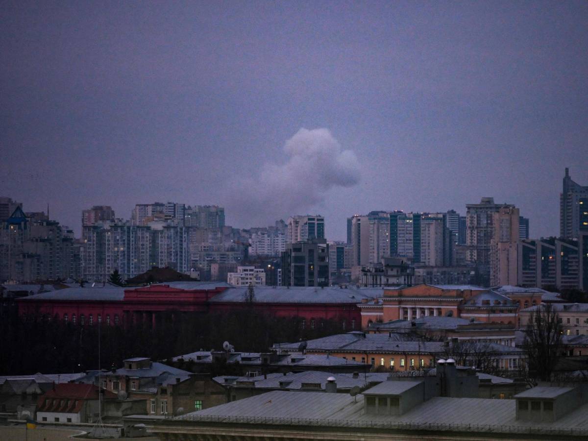 raid di mosca su kiev 6 morti oggi l incontro usa russia ad abu dhabi gli 007 ucraini attaccato il porto russo di novorossijsk