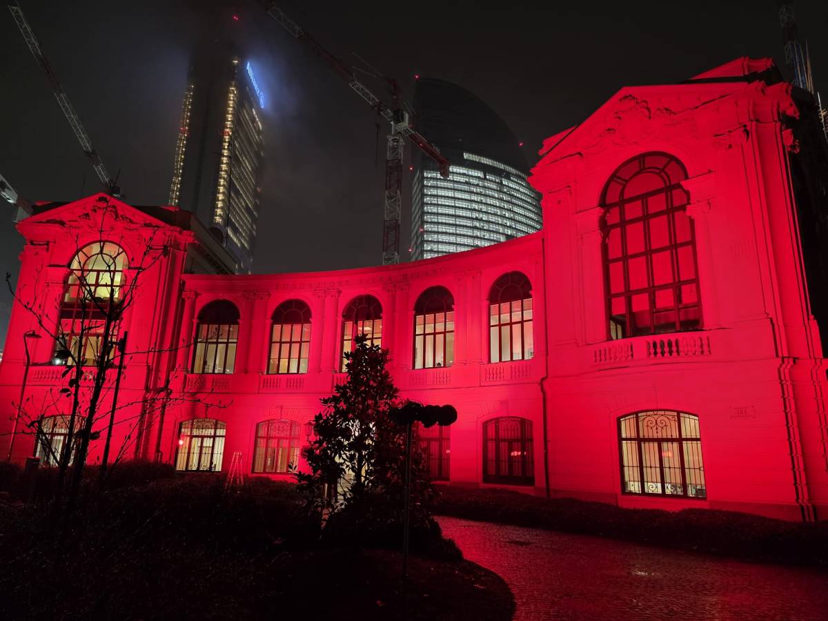 fondazione fiera s illumina di rosso no alla violenza contro le donne da Ilgiornale.it fondazione fiera s illumina di rosso no alla violenza contro le donne