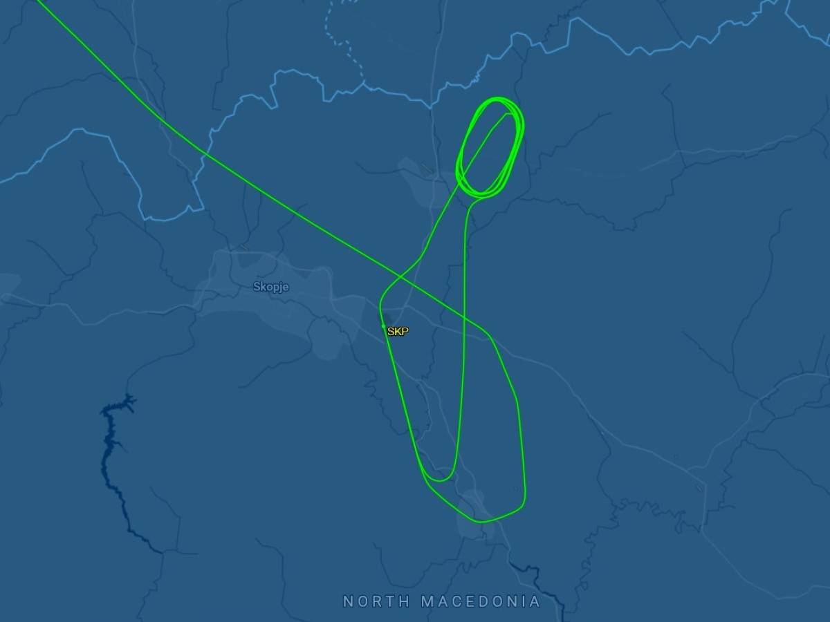 Venezia Skopje, pilota cerca invano di atterrare, poi dirotta il volo in Kosovo: cosa è successo Venezia Skopje, pilota cerca invano di atterrare, poi dirotta il volo in Kosovo: cosa è successo