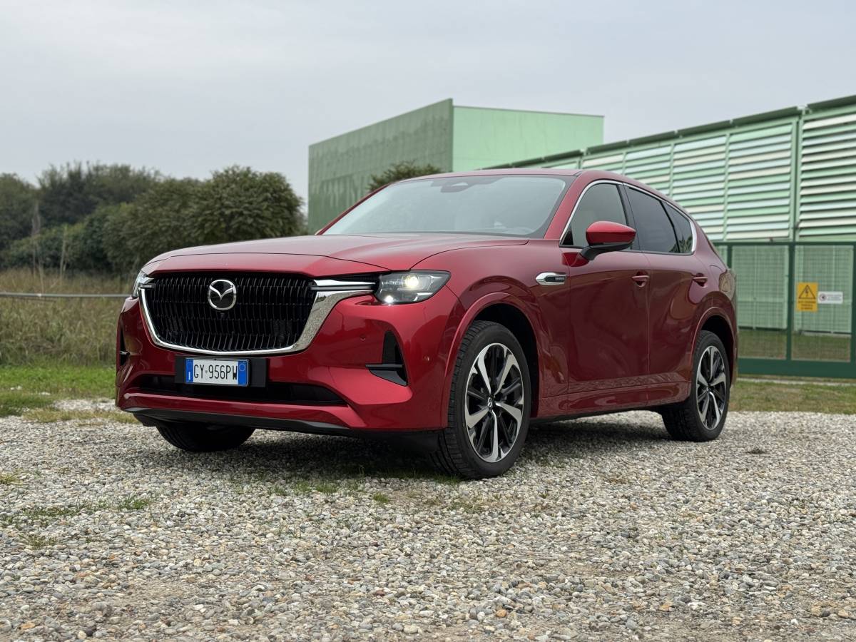 Mazda CX 60 2025: più equilibrata, più composta e ora davvero matura Mazda CX 60 2025: più equilibrata, più composta e ora davvero matura
