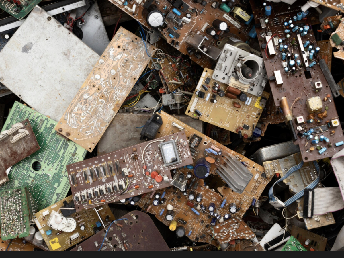 raccolta differenziata l8217italia continua a sbagliare anche i piccoli raee finiscono nel sacco nero da Ilgiornale.it raccolta differenziata l8217italia continua a sbagliare anche i piccoli raee finiscono nel sacco nero