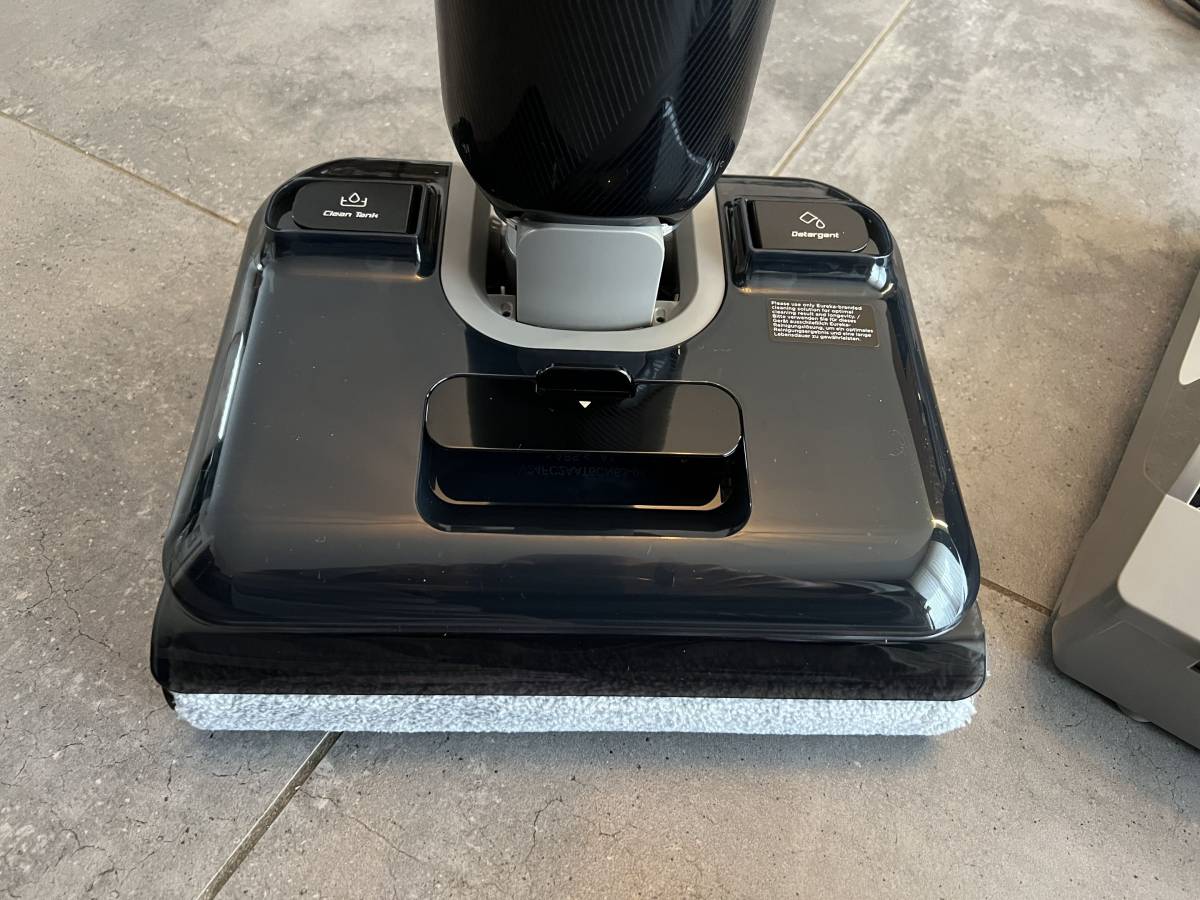 Eureka FloorShine 880