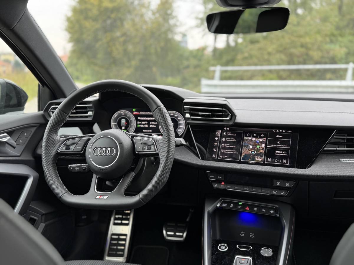 Audi A3 Allstreet: guarda la gallery della nuova compatta ibrida tedesca 16