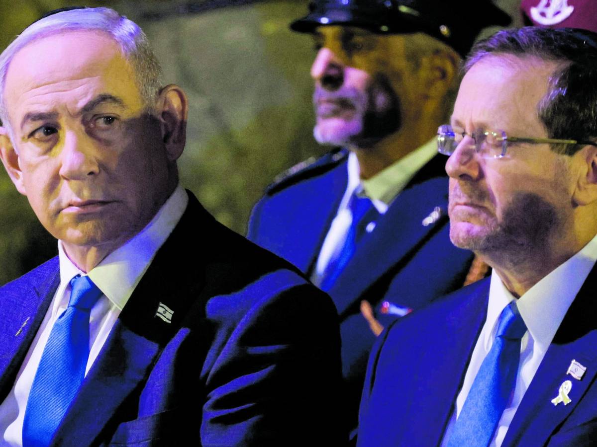 Israele, Bibi chiede la grazia. Pressing del Papa per i due Stati