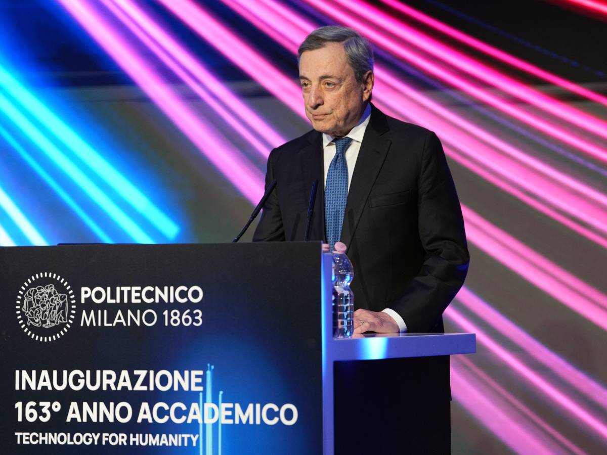 Draghi: "Cortocircuito IA, rischiamo la stagnazione"