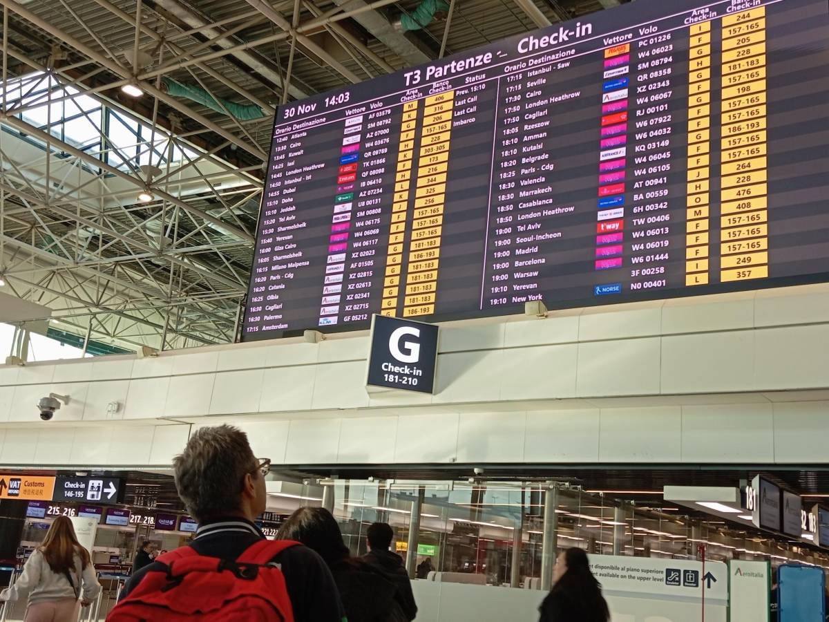 caro voli a natale tariffe su del 900 ma c 232 un modo di risparmiare ecco come da Ilgiornale.it caro voli a natale tariffe su del 900 ma c 232 un modo di risparmiare ecco come