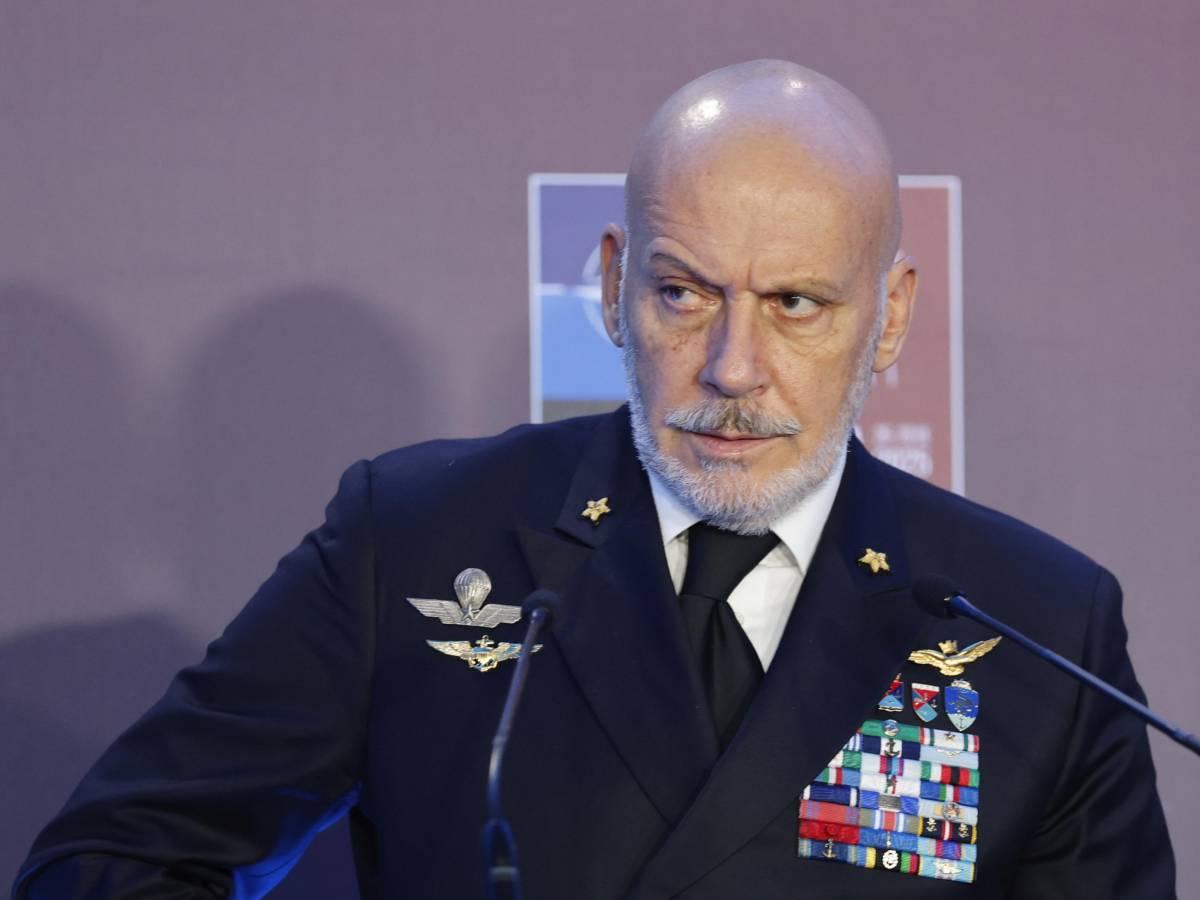 dalla marina alla sfida della nato chi 232 l ammiraglio giuseppe cavo dragone da Ilgiornale.it dalla marina alla sfida della nato chi 232 l ammiraglio giuseppe cavo dragone
