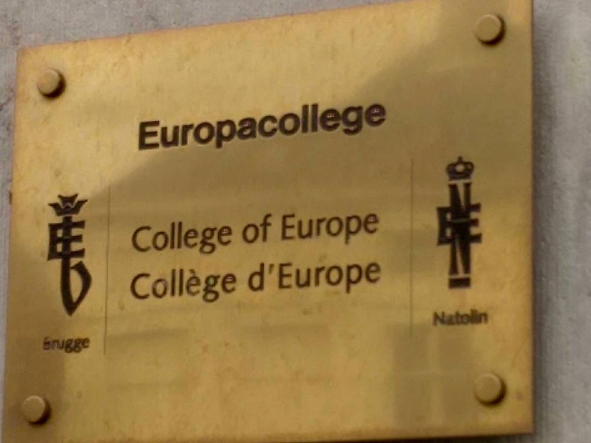 Scandalo frode in Ue, ecco cosa sono il Collegio d Scandalo frode in Ue, ecco cosa sono il Collegio d