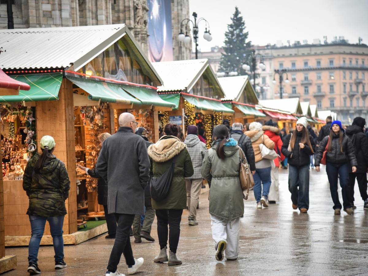 comune il natale in mostra e in centro baite e mercatini