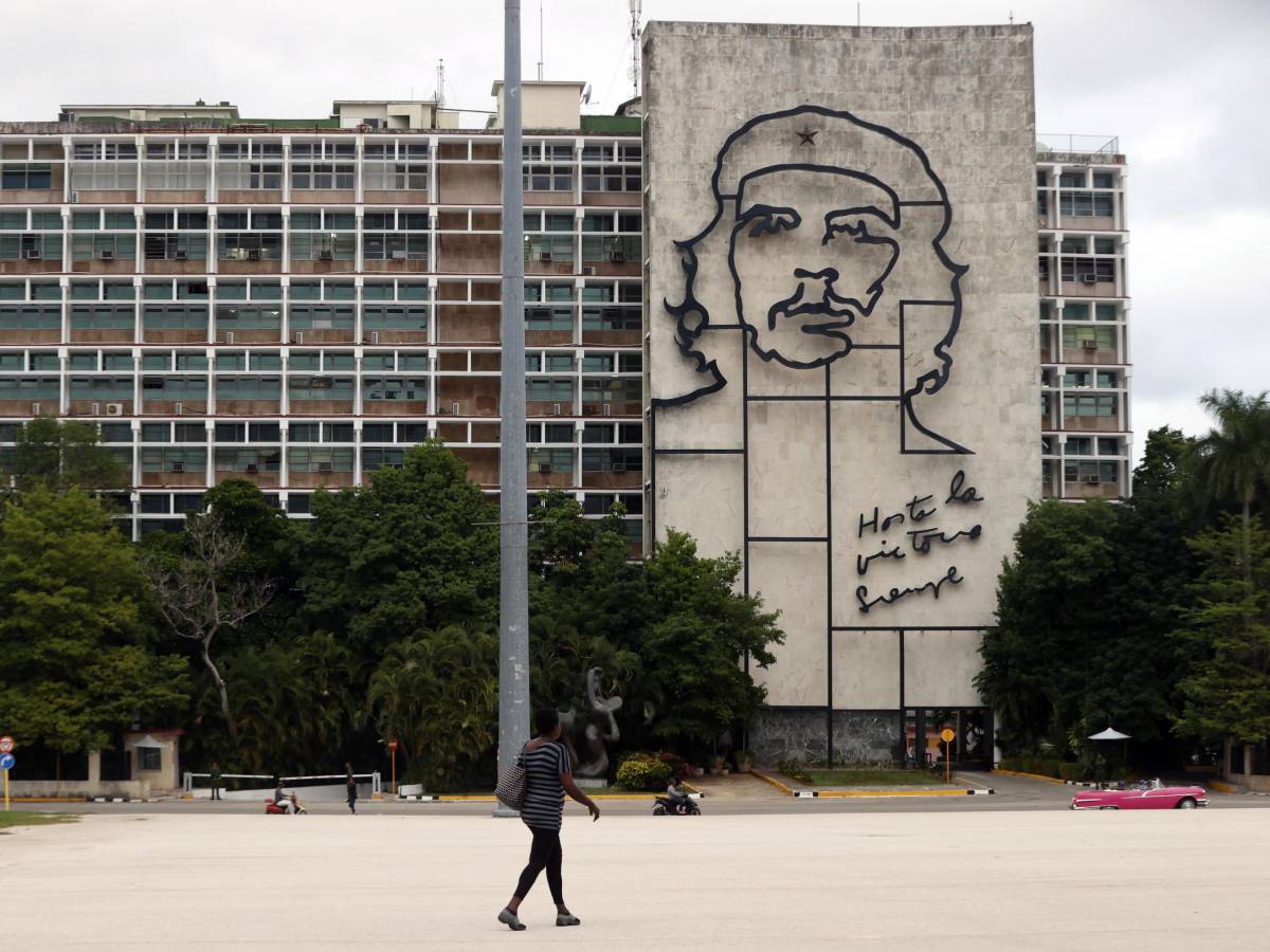 Seicentomila cubani chiedono la cittadinanza spagnola Seicentomila cubani chiedono la cittadinanza spagnola