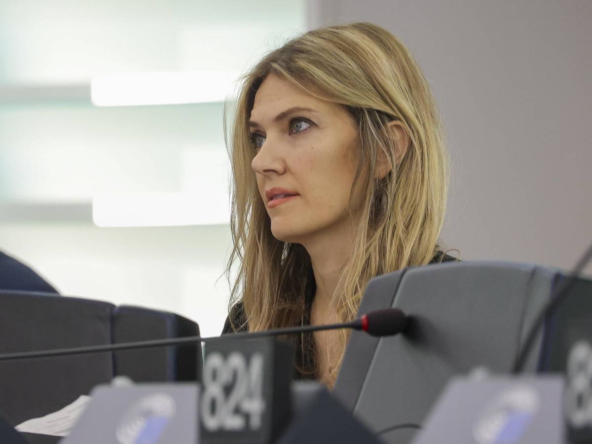 Eva Kaili, dal Qatargate al caso Mogherini: "Il Belgio non è sicuro né per la politica né per gli italiani" Eva Kaili, dal Qatargate al caso Mogherini: "Il Belgio non è sicuro né per la politica né per gli italiani"