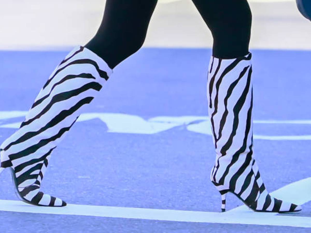 4 outfit per indossare gli stivali animalier con stile