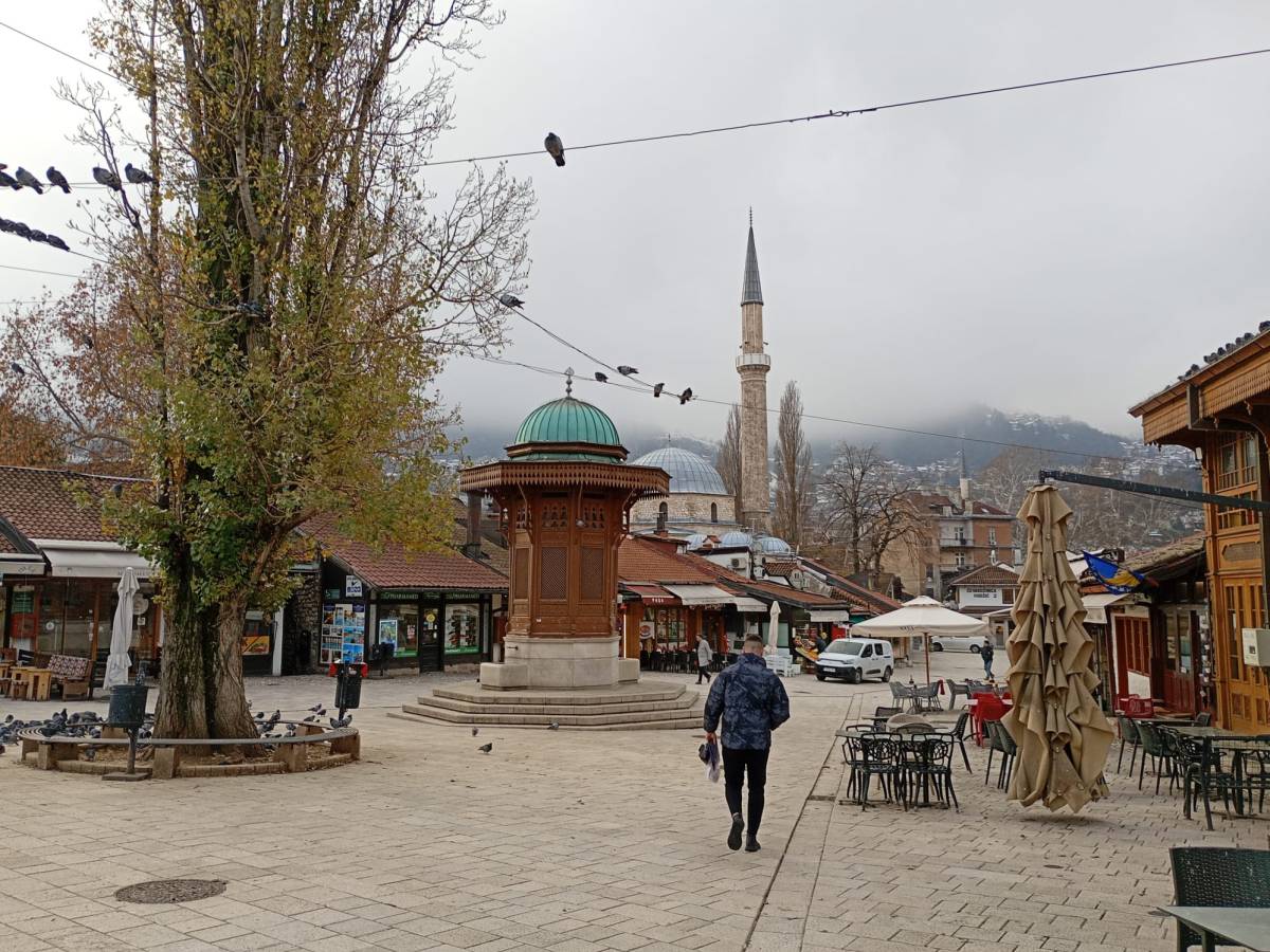 "Tutti sapevano dei cecchini del weekend". Così Sarajevo fa i conti con i fantasmi del passato "Tutti sapevano dei cecchini del weekend". Così Sarajevo fa i conti con i fantasmi del passato