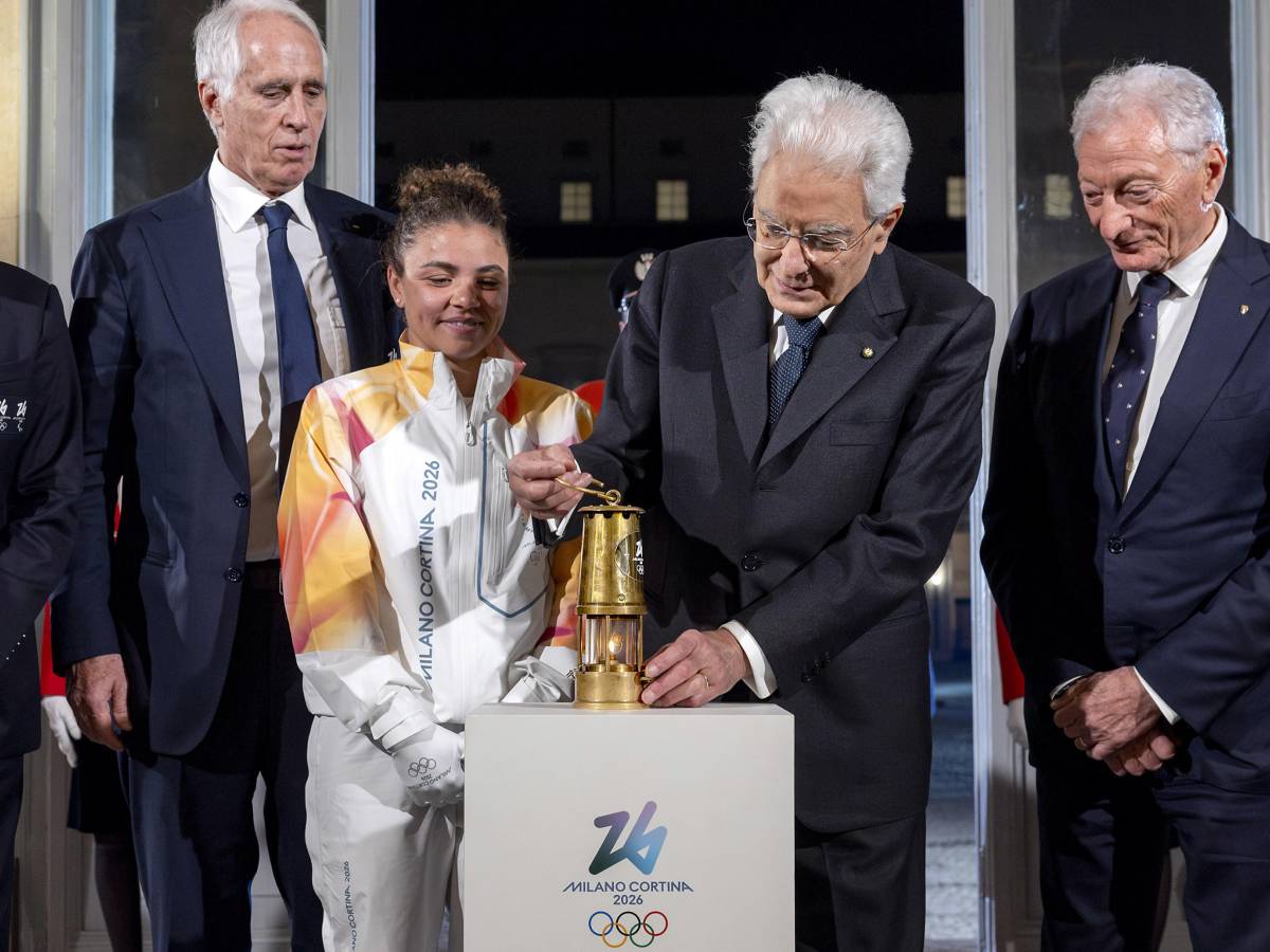 ecco la fiamma olimpica oggi l accensione al quirinale da Ilgiornale.it ecco la fiamma olimpica oggi l accensione al quirinale