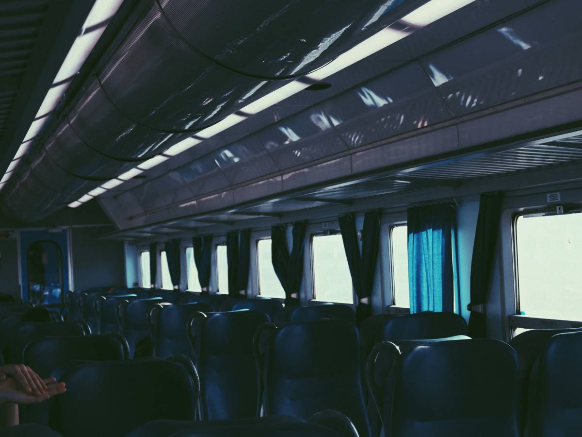 furti in treno quali sono le tecniche dei ladri cos236 eviti di essere derubato