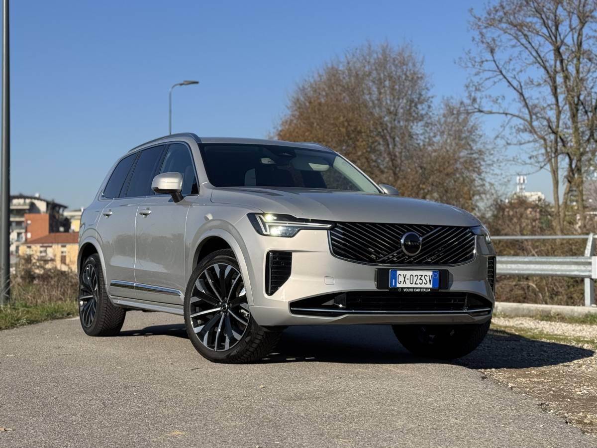 Volvo XC90: la gallery del nuovo SUV premium svedese, che comfort 5