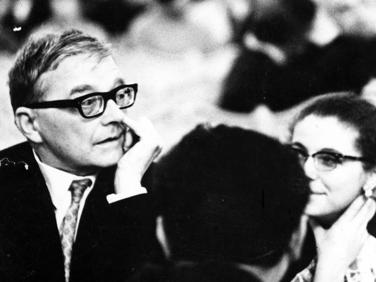 Riccardo Chailly celebra i cinquant’anni dalla morte del compositore ribelle