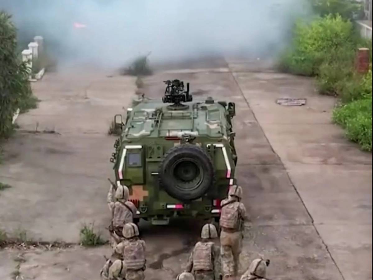 veicoli blindati e barricate in fiamme pechino scatena la guerriglia urbana cosa c 232 dietro al segnale da Ilgiornale.it veicoli blindati e barricate in fiamme pechino scatena la guerriglia urbana cosa c 232 dietro al segnale
