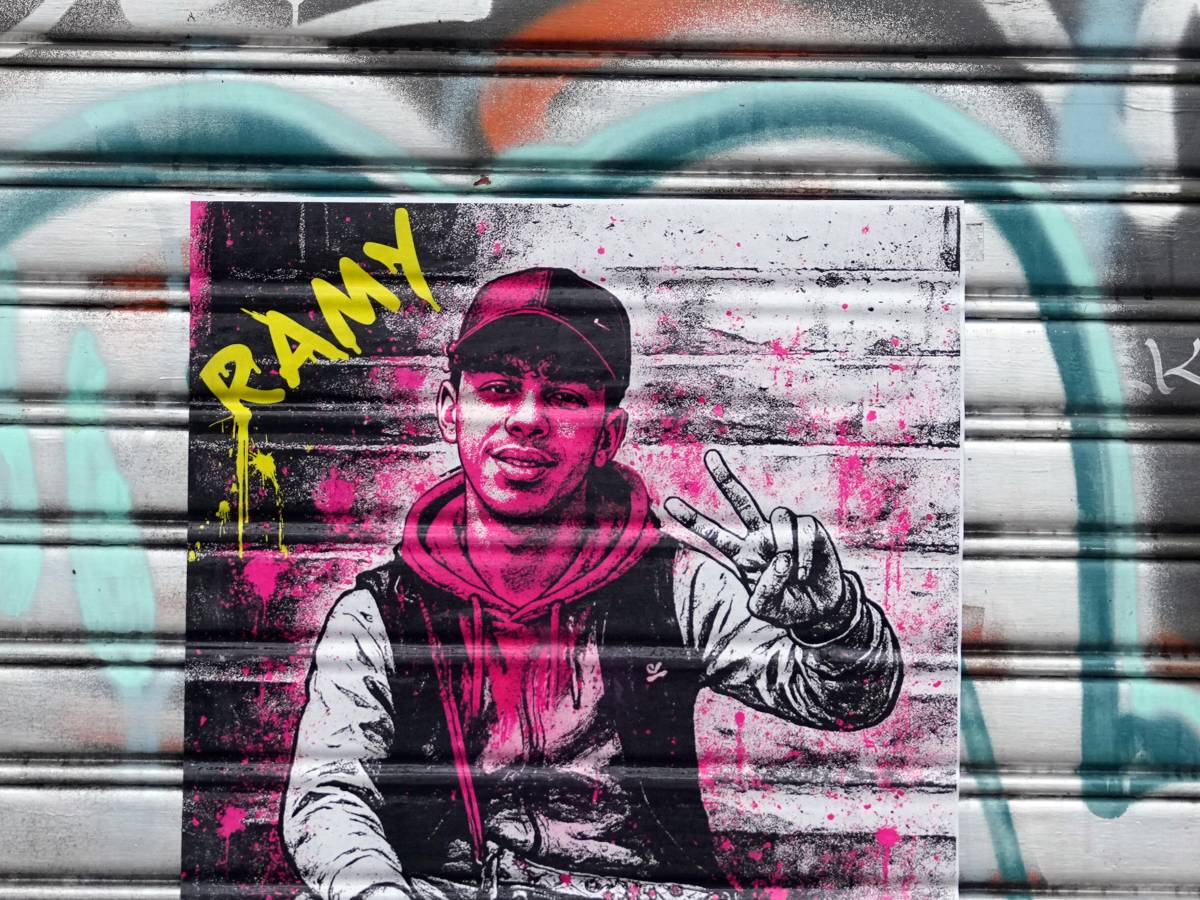 ambrogino d8217oro ai carabinieri spunta un manifesto dedicato a ramy 232 polemica