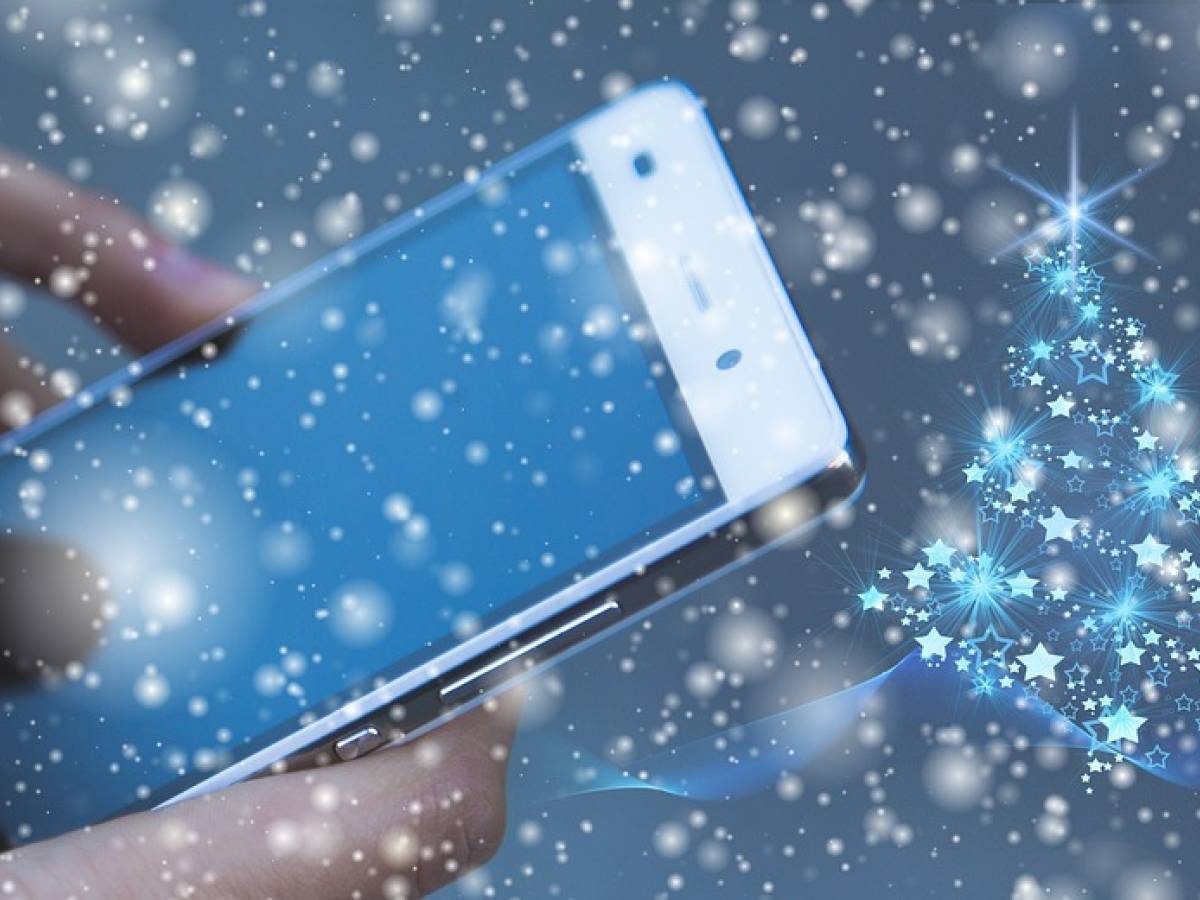 Truffe di Natale: come difendersi dalle frodi durante le feste Truffe di Natale: come difendersi dalle frodi durante le feste