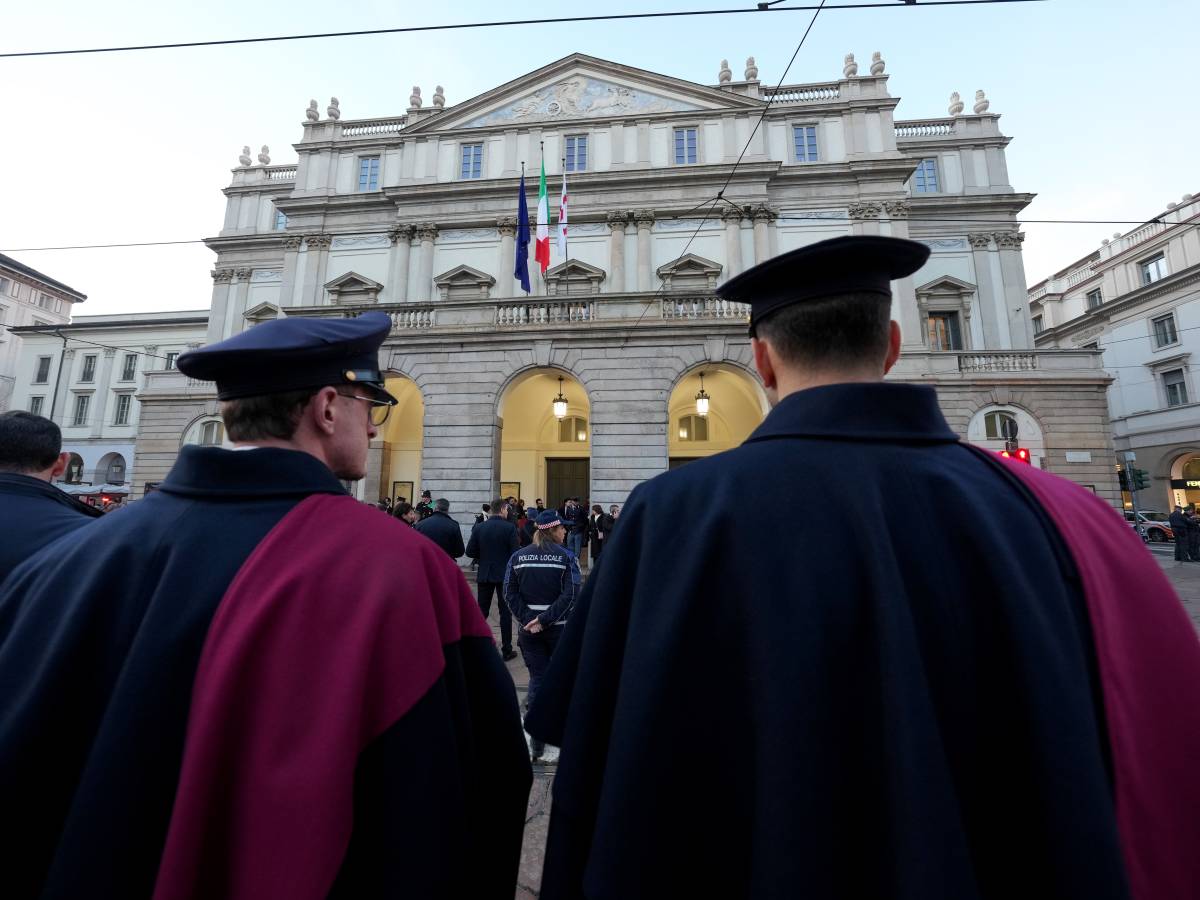Alla Scala va in scena Lady Macbeth. Fontana: "Poche istituzioni? Bene anche da soli" Alla Scala va in scena Lady Macbeth. Fontana: "Poche istituzioni? Bene anche da soli"