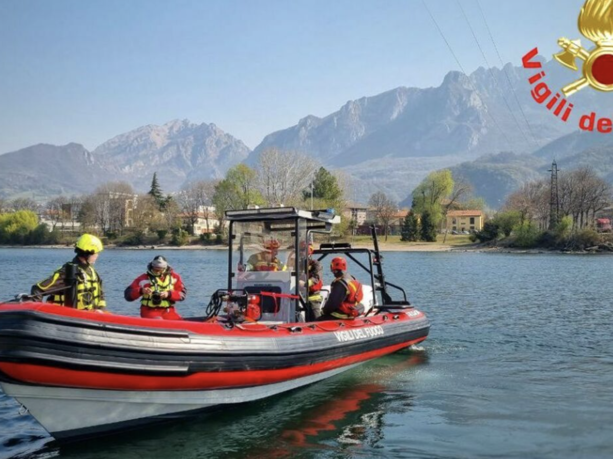 Lago di Como: giovane di 23 anni ritrovata senza vita a dodici metri di profondità: cosa è successo Lago di Como: giovane di 23 anni ritrovata senza vita a dodici metri di profondità: cosa è successo