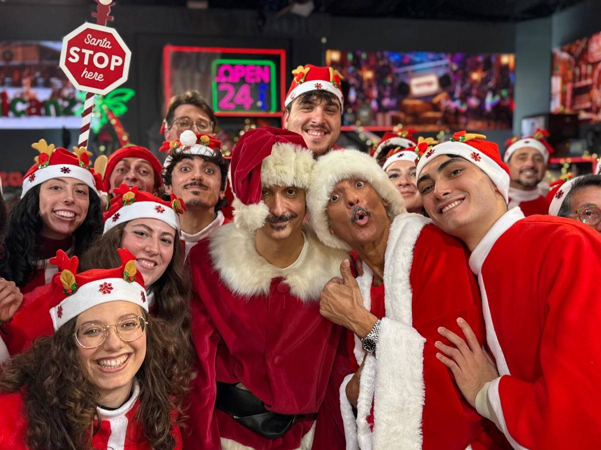 Can Yaman chiama Fiorello: “Calcio? In Italia tifo Roma!”. Poi rivela: “Amo studiare, avessi potuto avrei fatto quello tutta la vita"